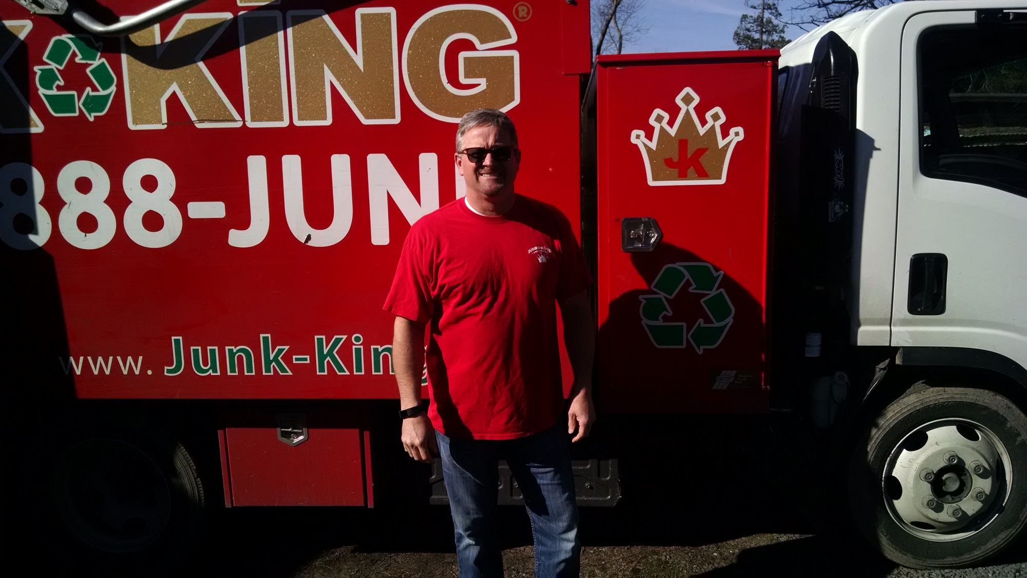Junk King Franchise Owner, Matt Verga and Maggie Verga.