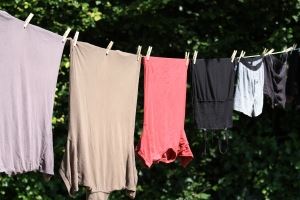 clothes-drying-on-line-1430331-m