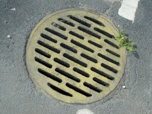 manhole-697482-m