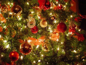 christmas-ornaments-1198878