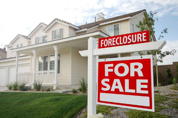 Handling the Junk that Comes with Foreclosures