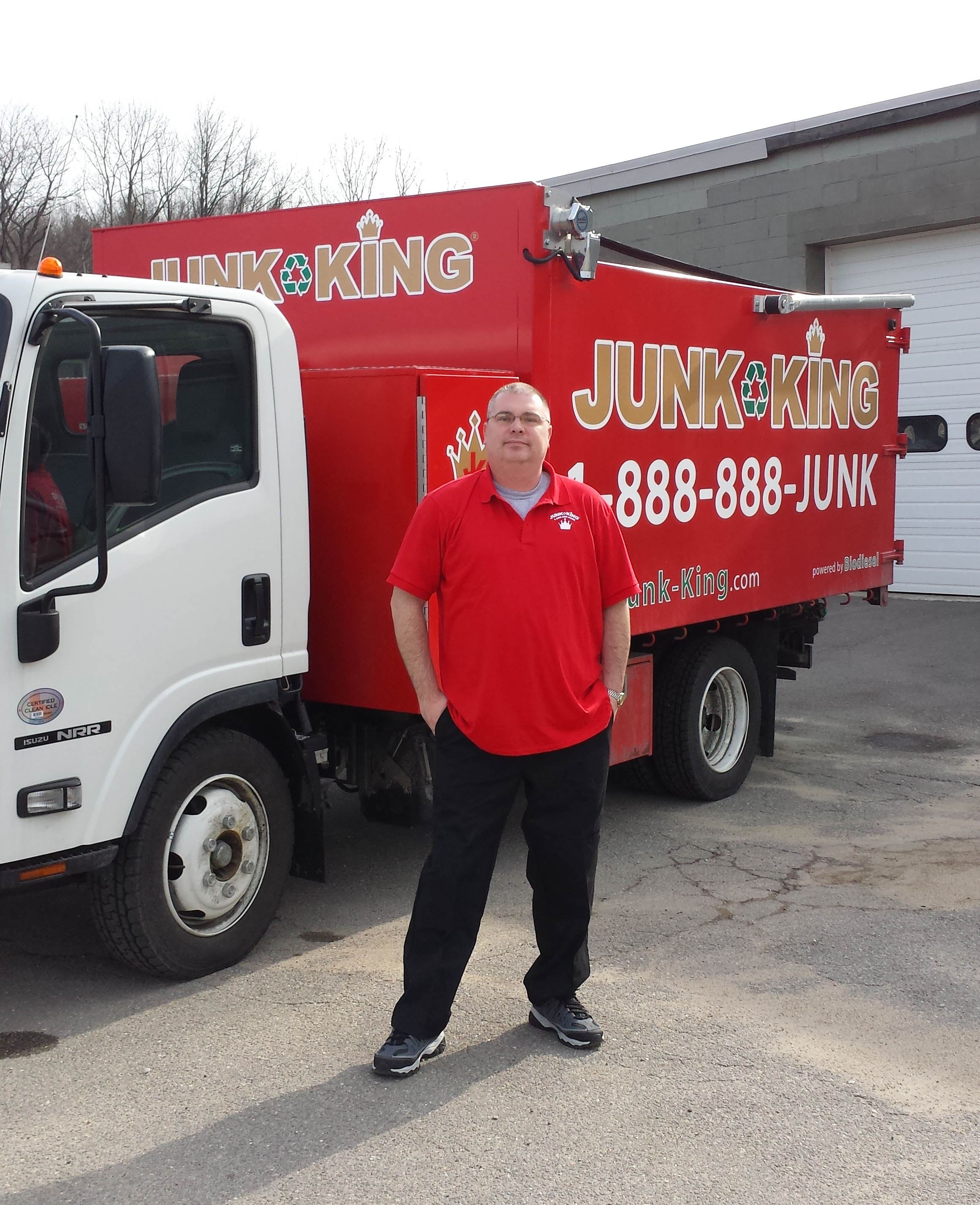 Junk King Franchise Owner, Tom Indge.
