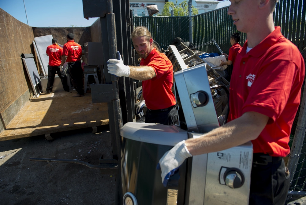 Appliance removal services in Moss Beach
