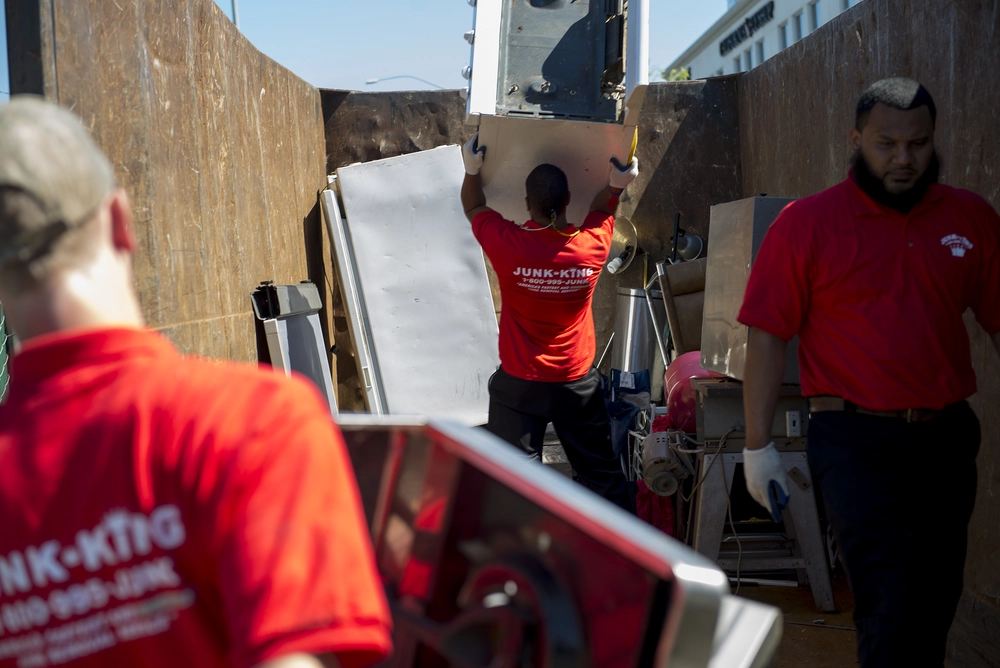 Team providing full property cleanout services in Redwood City