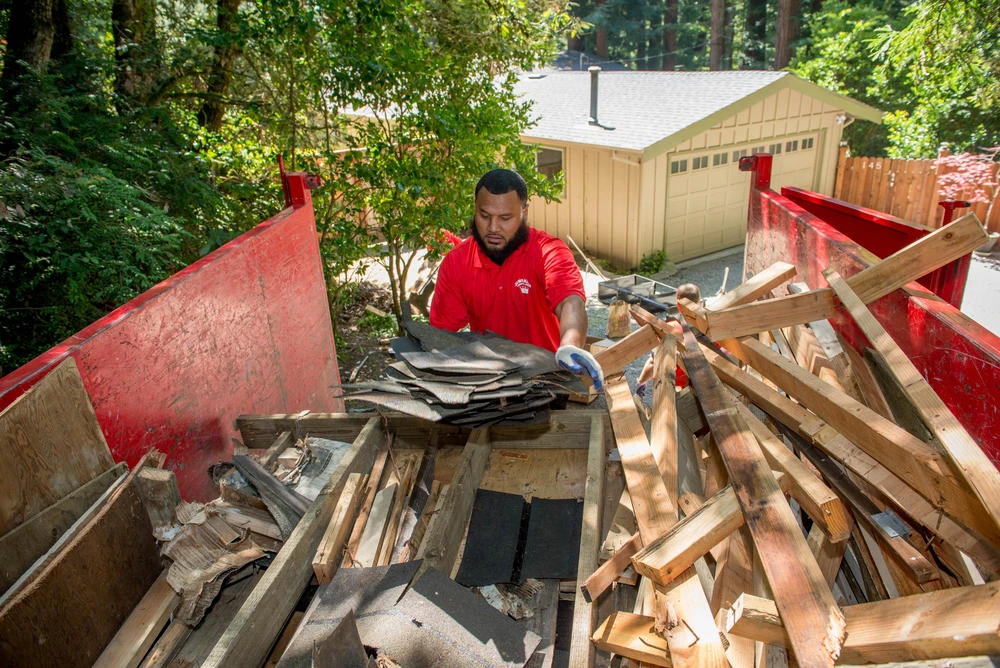 Construction debris removal service in Oyster Point by Junk King South San Francisco