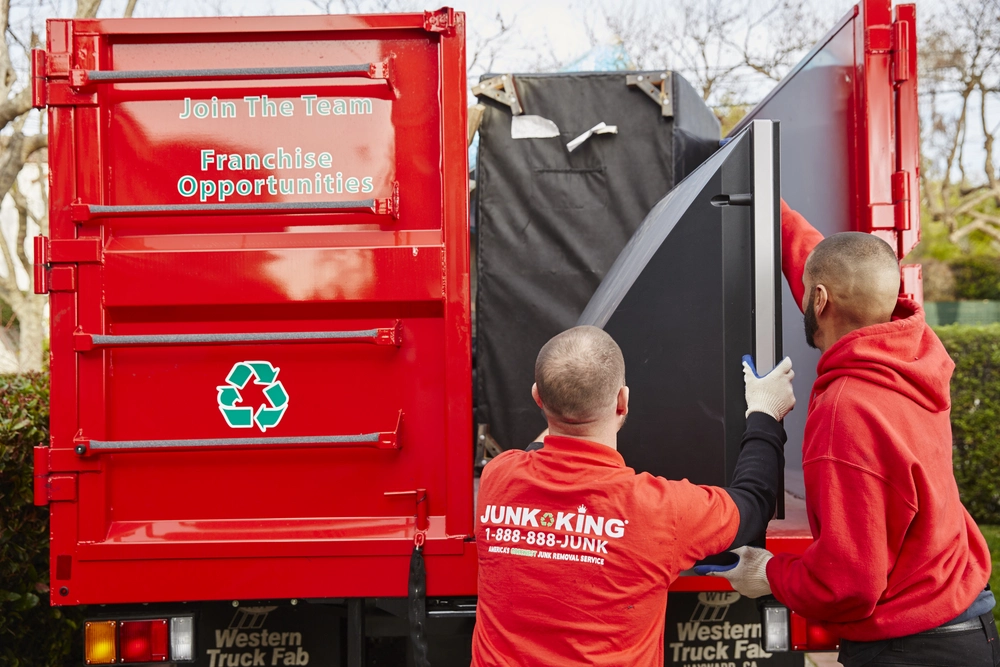 Full cleanout services in Daly City by Junk King