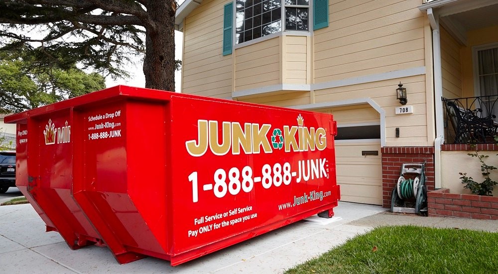 picture of a Junk King dumpster in Walkertown