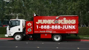 How Eco-Friendly Junk Removal Helps Reduce Landfill Waste